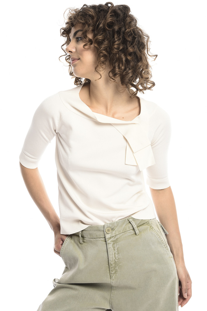 Bow detail sweater
Intrend Bow detail sweater
Intrend