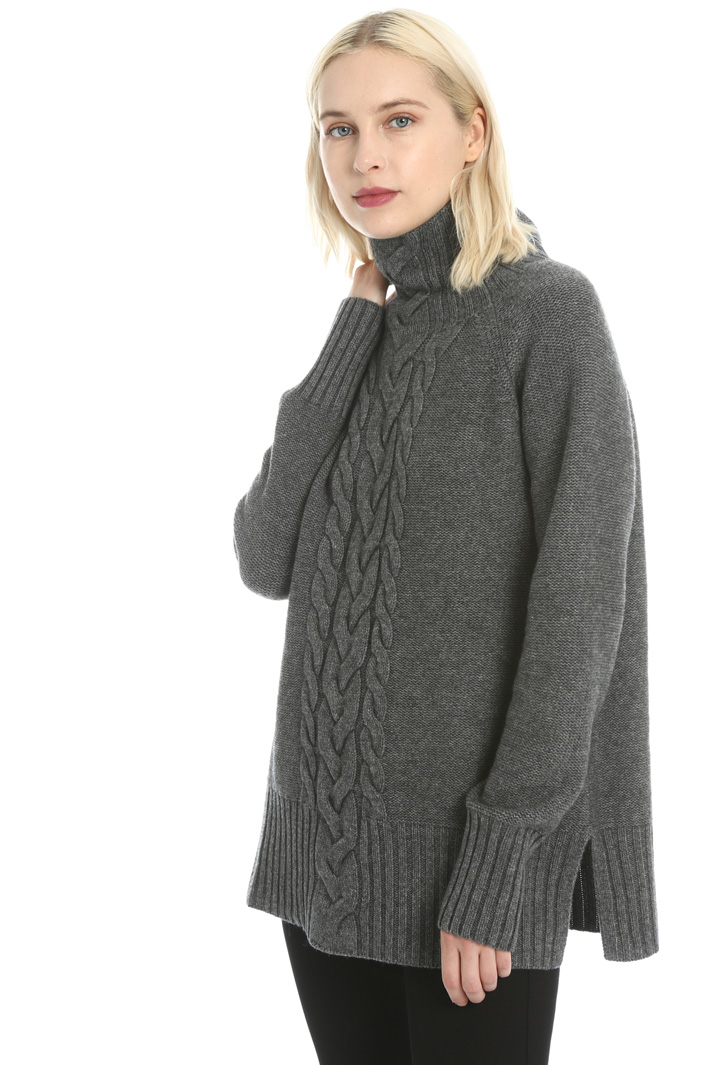 Braided knit sweater Intrend Braided knit sweater Intrend