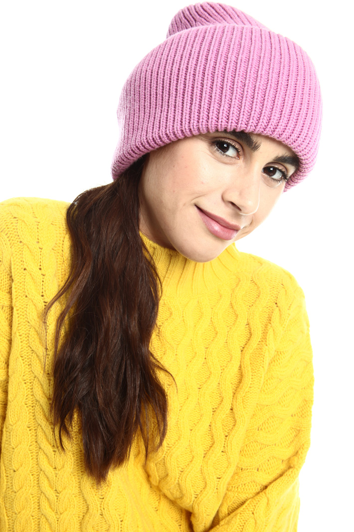 Wool blend beanie hat Intrend Wool blend beanie hat Intrend
