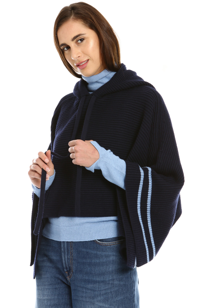 Wool blend poncho Intrend Wool blend poncho Intrend