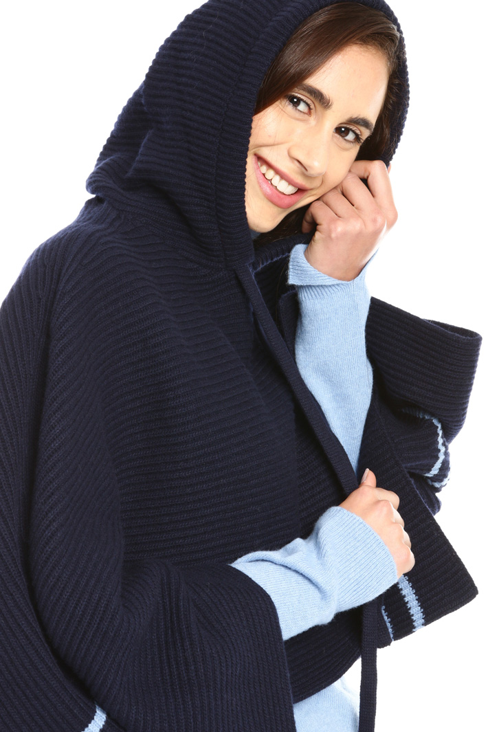 Wool blend poncho Intrend Wool blend poncho Intrend