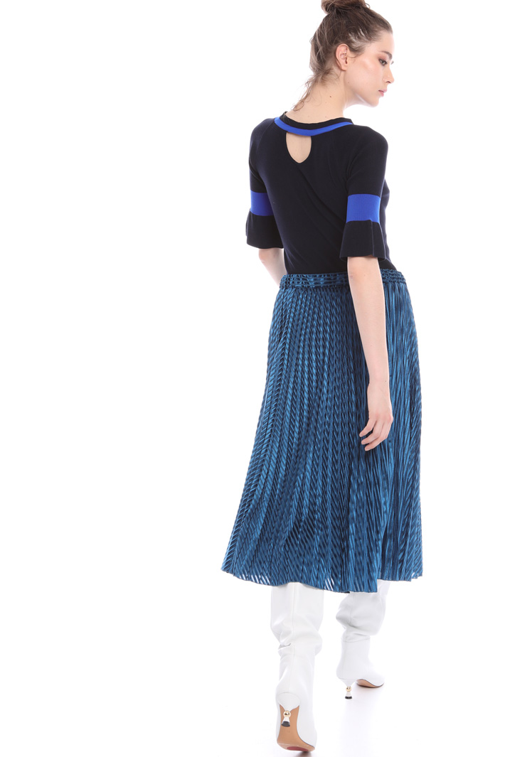 Velvet pleated skirt Intrend Velvet pleated skirt Intrend