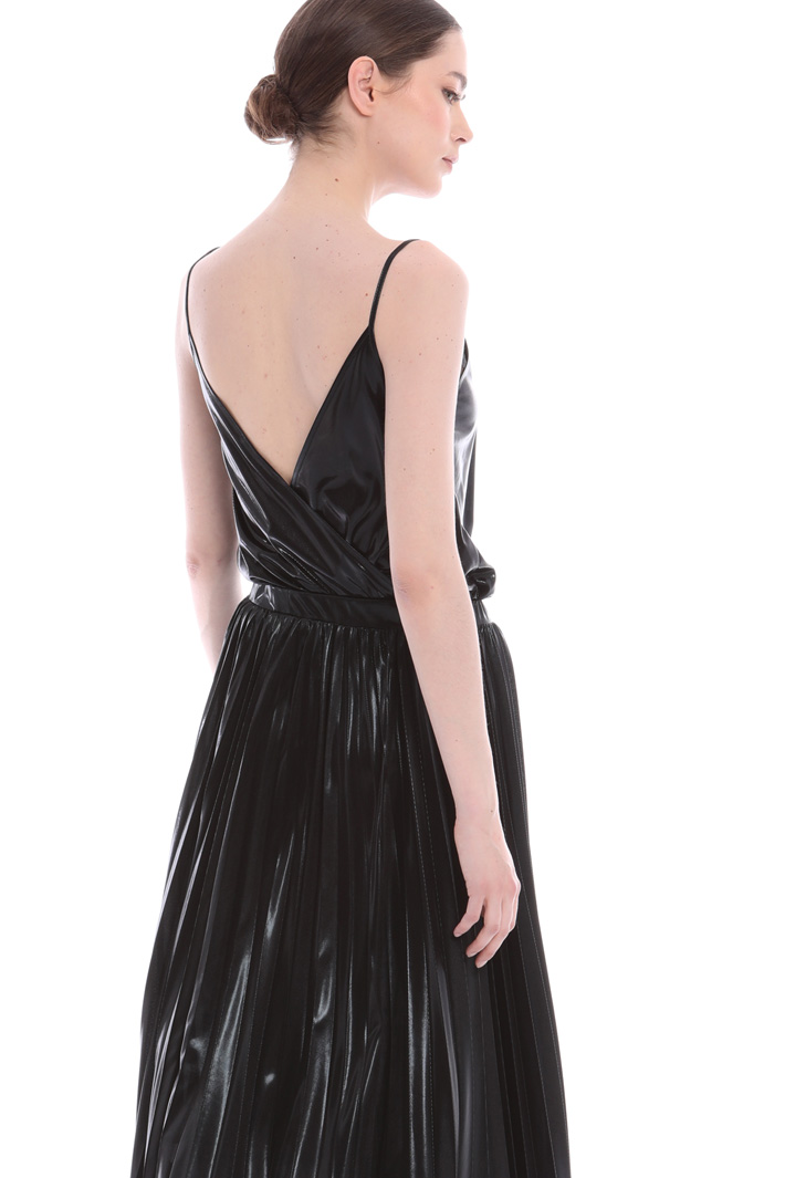 Metallic body suit
Intrend Metallic body suit
Intrend