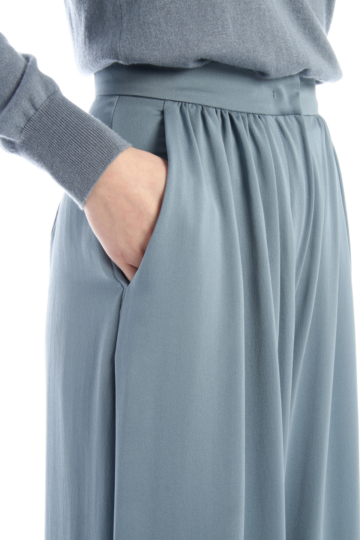Pantaloni in crêpe di seta, avio - Intrend