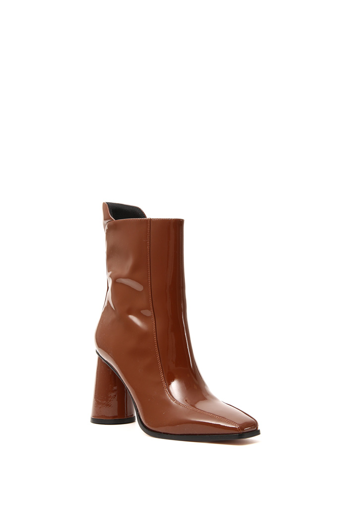 Patent leather boots Intrend