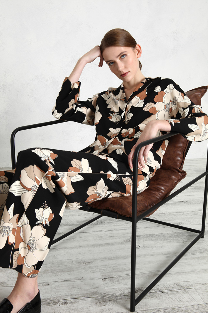 Viscose and linen blouse Intrend