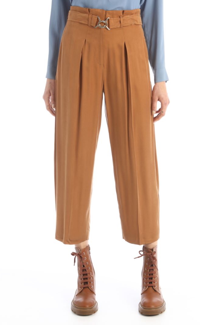 High-waisted trousers Intrend