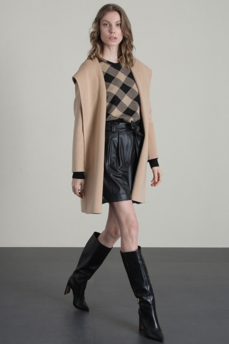 Belted Bermuda shorts Intrend