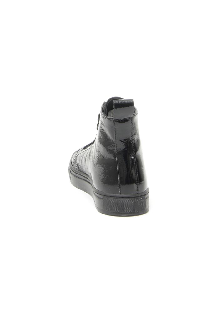 Patent leather sneakers Intrend