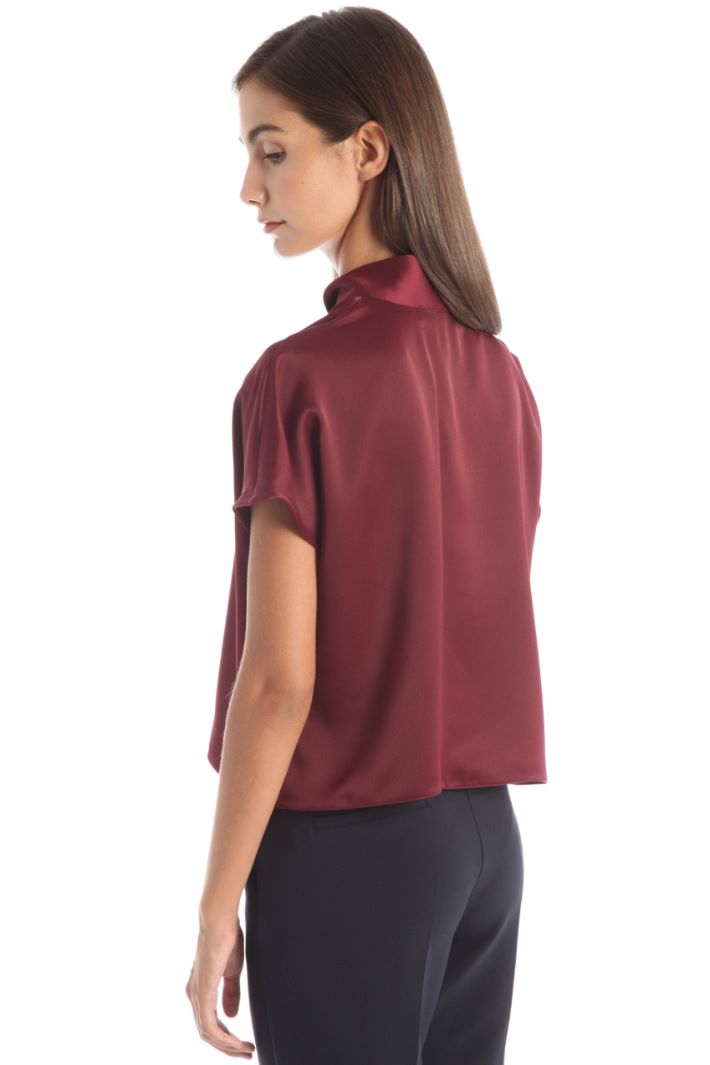 Blusa con cuello con fular Intrend