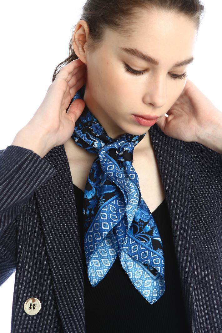 Silk twill foulard Intrend - 3