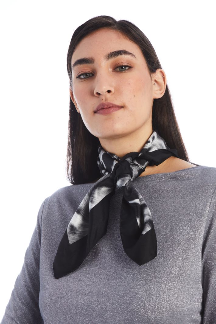 Silk foulard Intrend