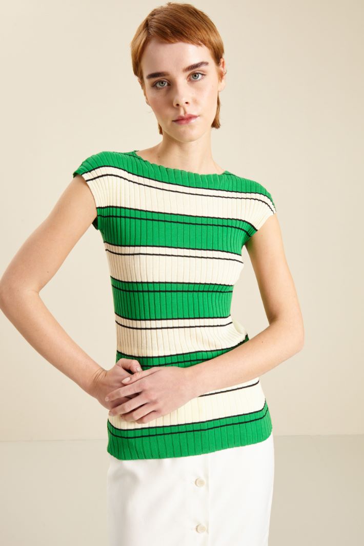 Top in maglia Intrend