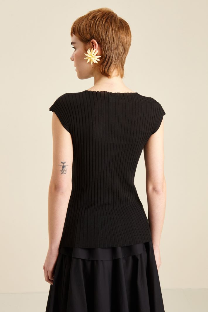 Top in maglia Intrend