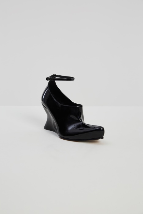 Scarpe con zeppa in vernice Intrend - 2