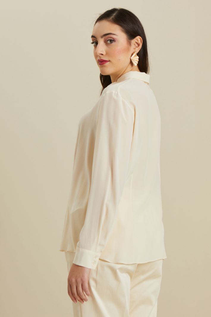 Silk shirt Intrend
