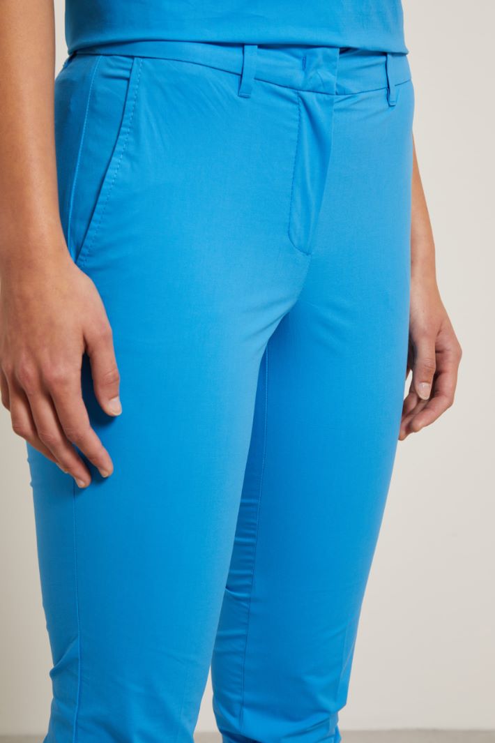 Pantaloni con risvolti Intrend - 2