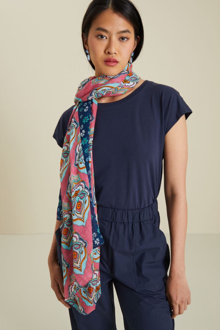 Viscose scarf Intrend