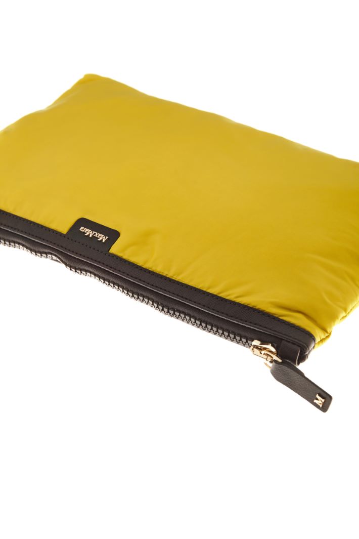 Padded satin bag Intrend