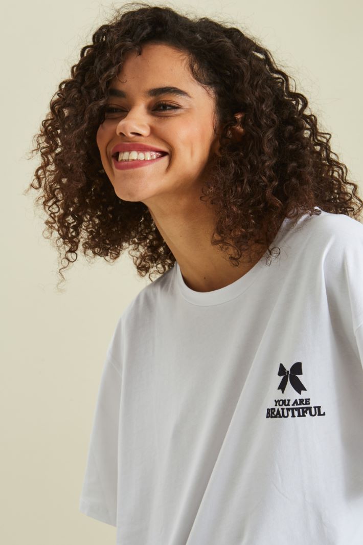 T-shirt con stampa Intrend