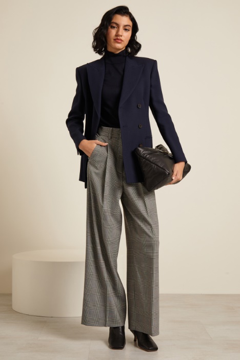 Blazer sfiancato in crépe Intrend