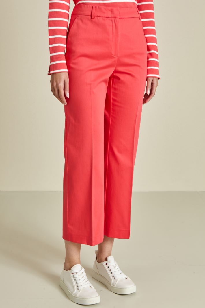 Wide-fit trousers Intrend