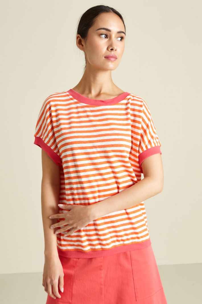 Top in maglia con nastro Intrend
