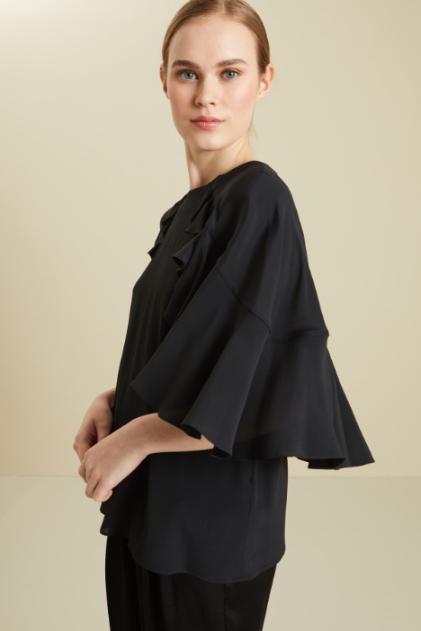 Blusa con volant Intrend