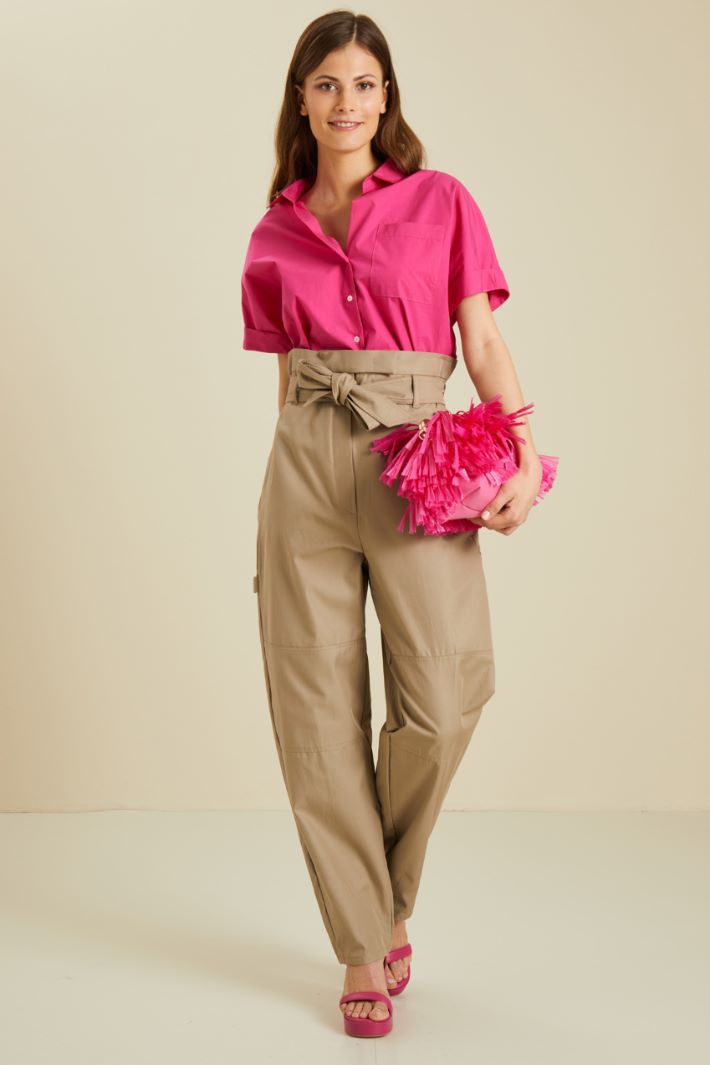 Pantaloni in gabardina