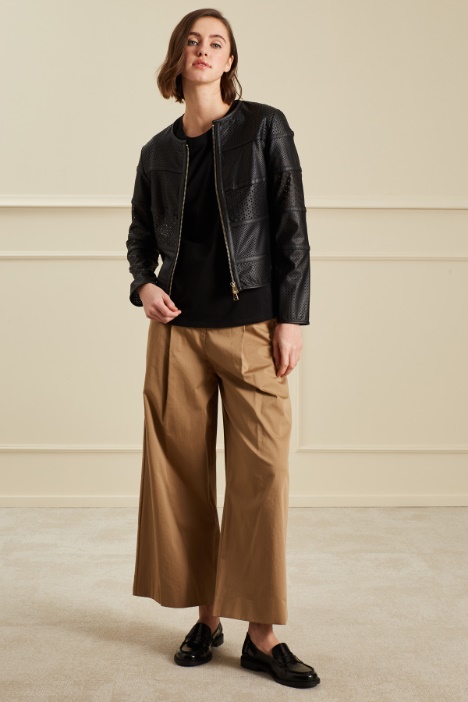 Perforated jacket Intrend