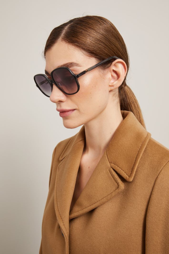 Oversized sunglasses Intrend