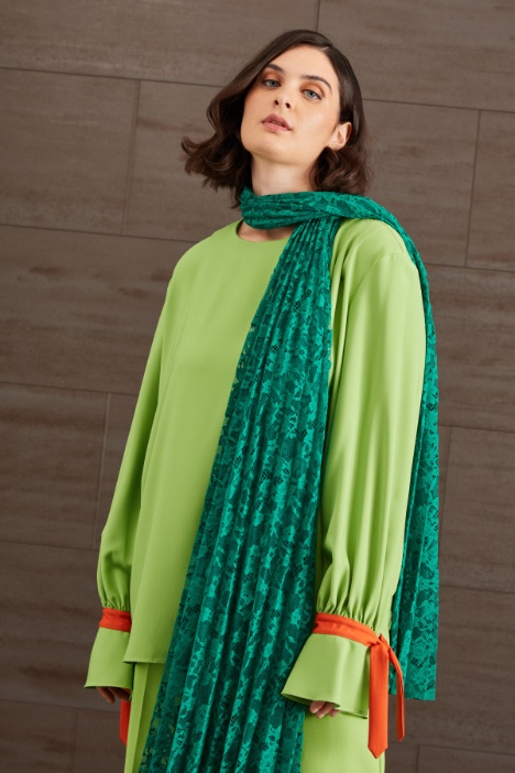 Pleated lace stole Intrend
