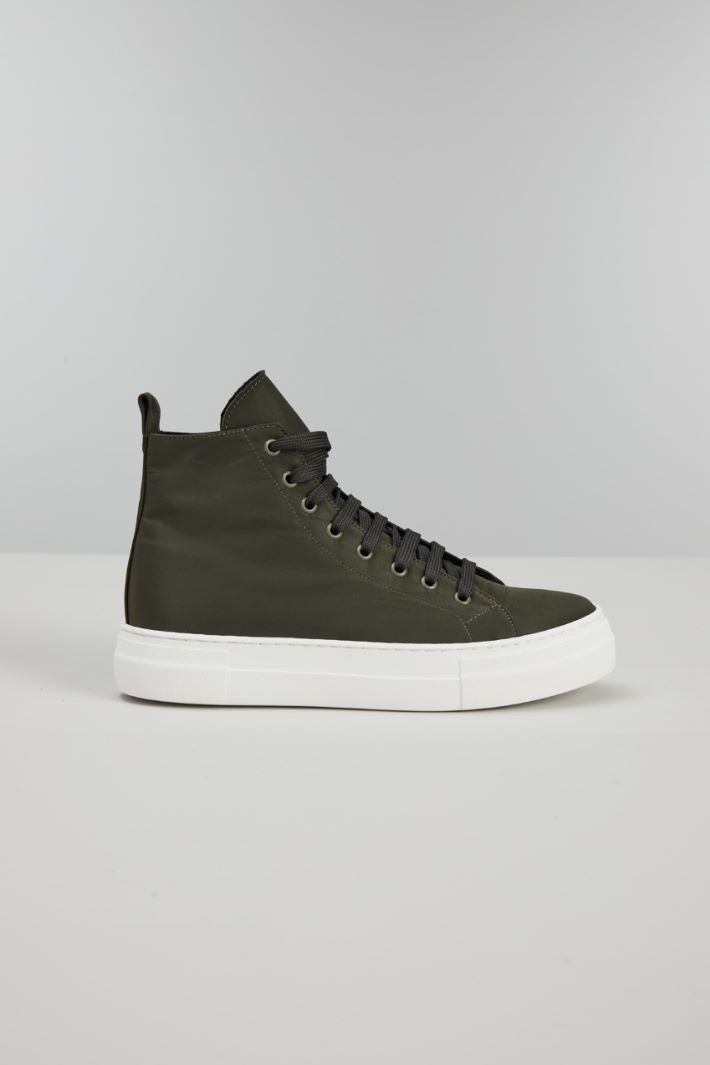 High ankle sneakers Intrend