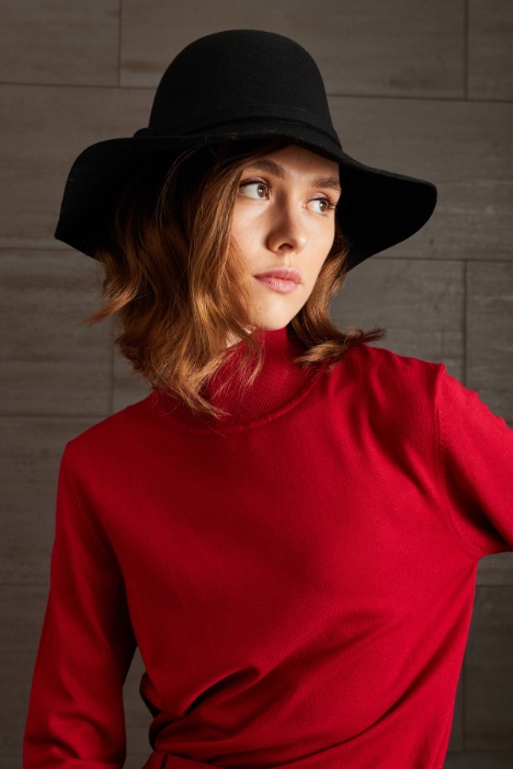 Cappello a tesa larga