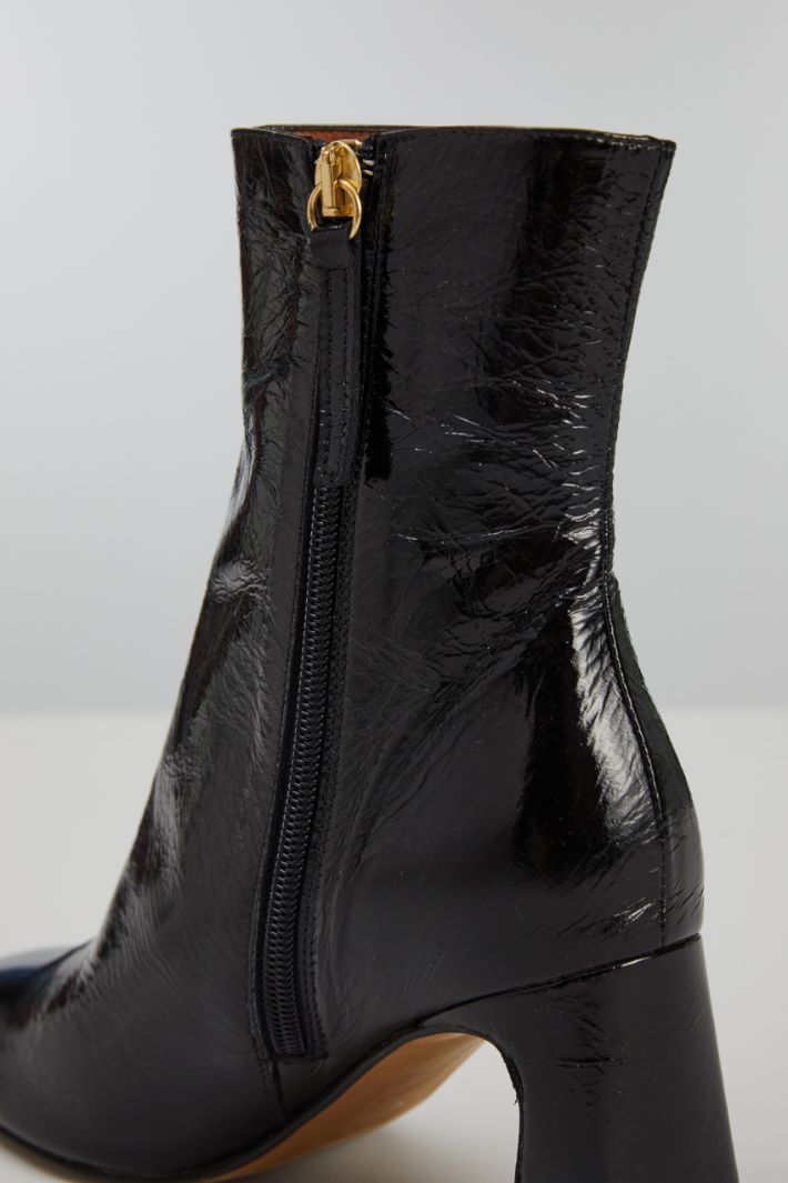 Ankle boots in patent leather Intrend - 4