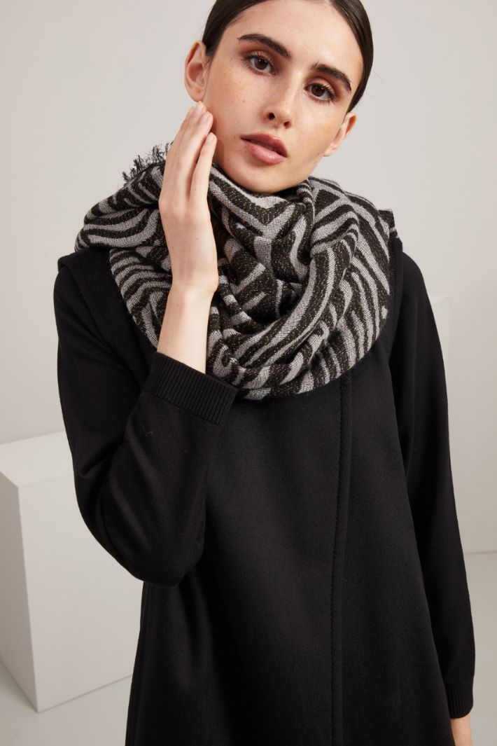 Lurex jacquard scarf Intrend - 2