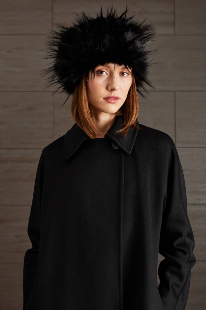 Faux fur hat Intrend - 2