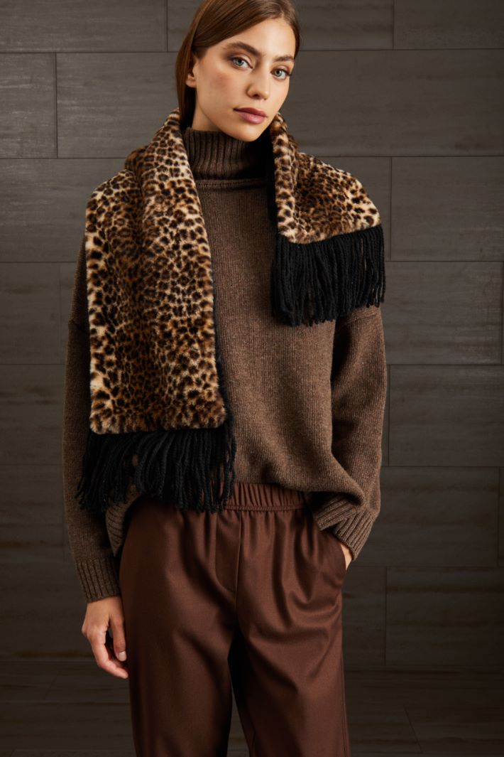 Fur effect scarf Intrend - 2