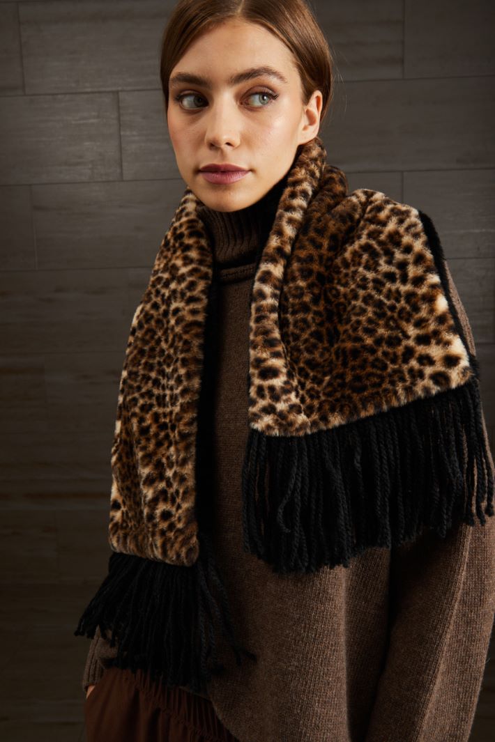 Fur effect scarf Intrend