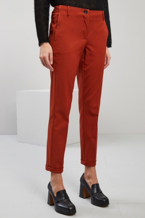 Pantaloni a sigaretta