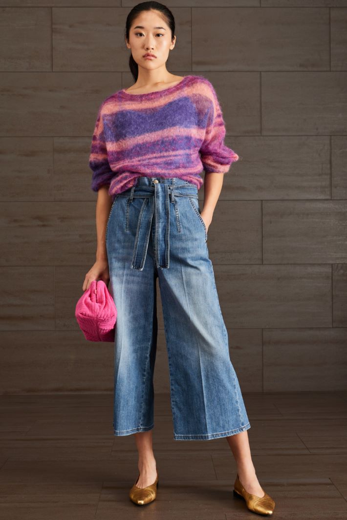 Wide-leg jeans with high waist Intrend