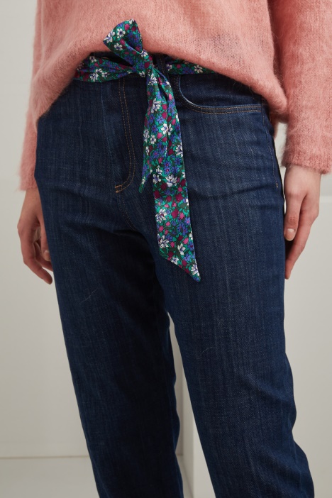 Jeans a gamba dritta