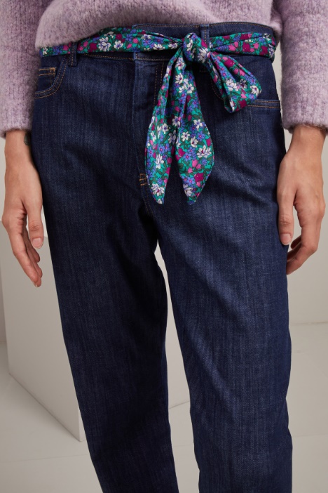 Jeans carrot in denim