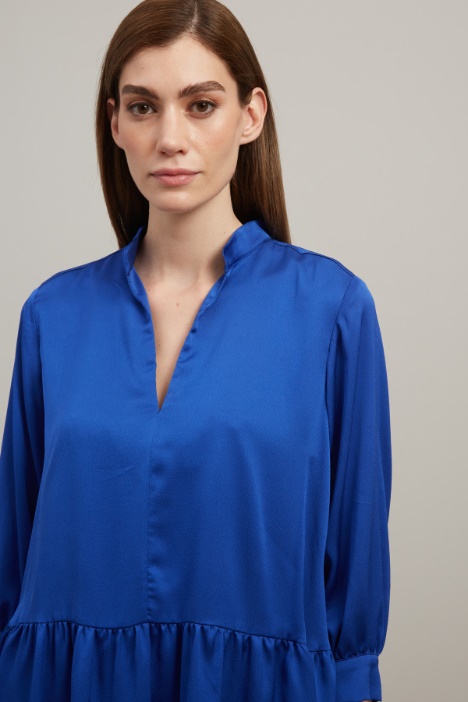 Abito a grembiule in raso