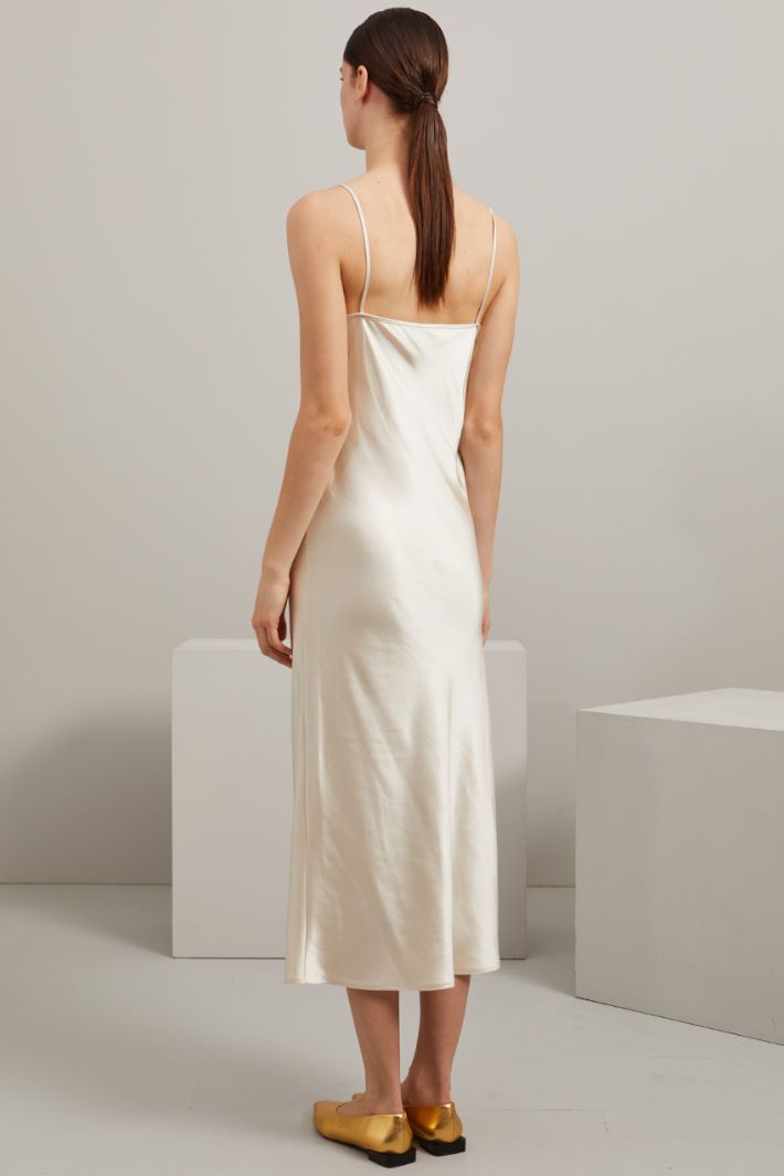 Satin slip dress Intrend - 2