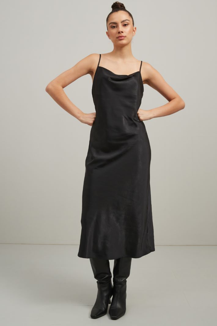 Satin slip dress Intrend