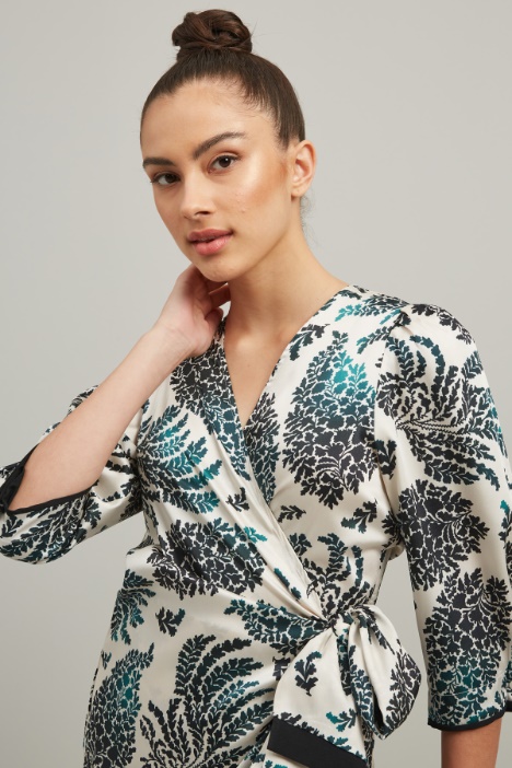 Abito corto a portafoglio