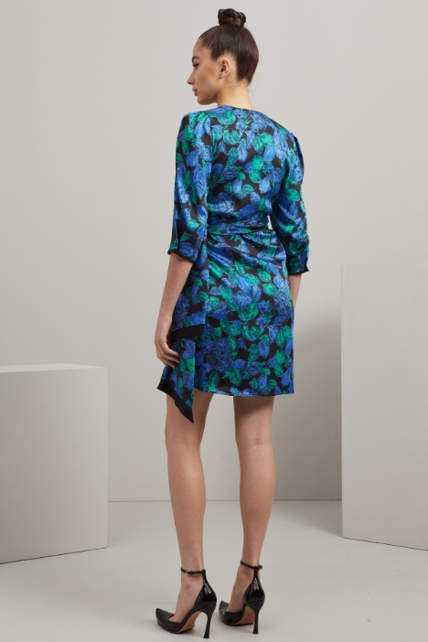 Abito corto a portafoglio