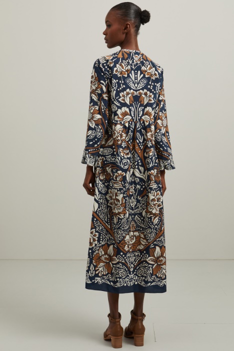 Abito in raso di seta