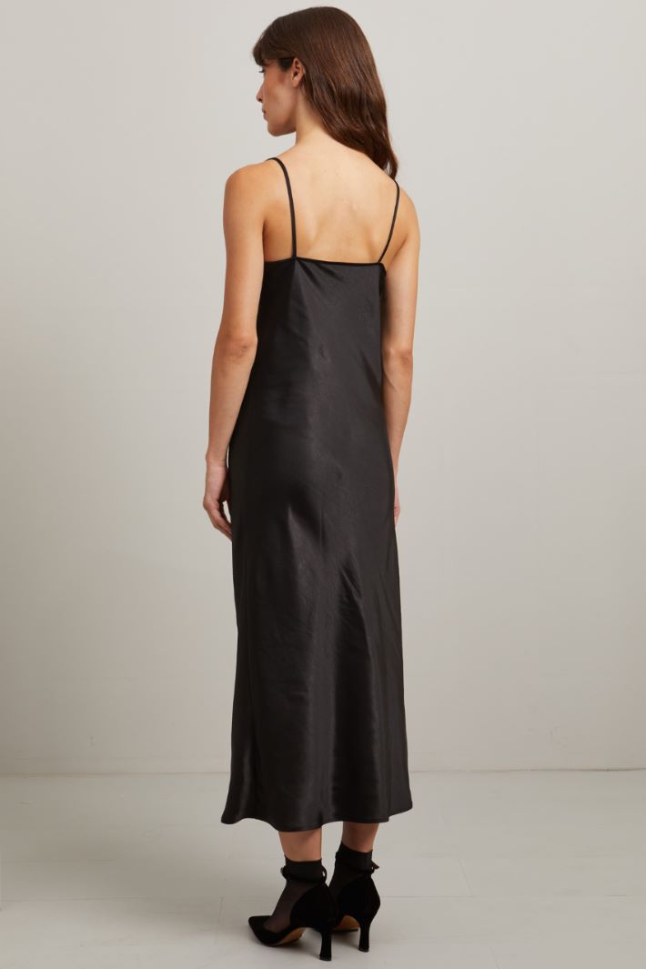 Satin slip dress Intrend - 4